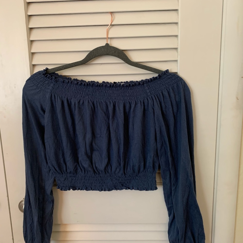 Off the shoulder dark blue crop top